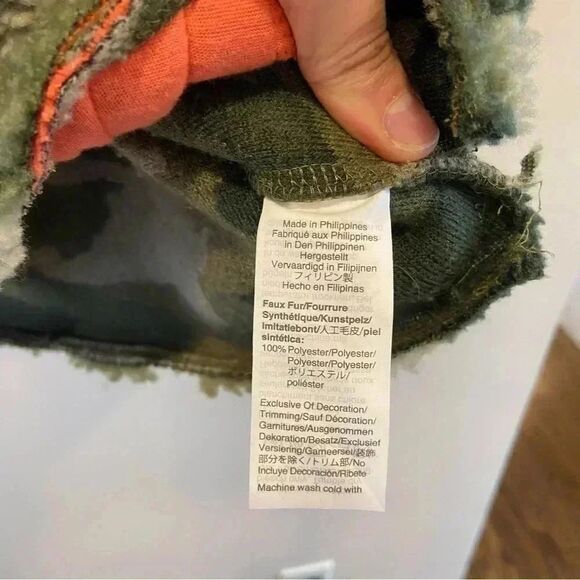 J. Crew fleece Sherpa Snap Collar pullover sweatshirt womens size medium Camo - Picture 10 of 10